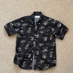 Old Navy Boys Black and Tan Graphic Shirt